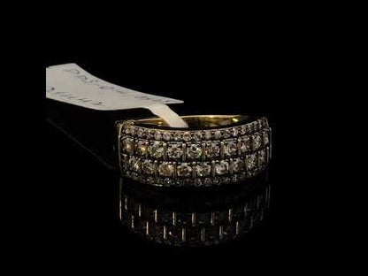 Rotating video showing the jewelry item