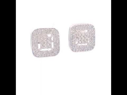 Rotating video showing the jewelry item