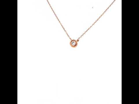 Rotating video showing the jewelry item