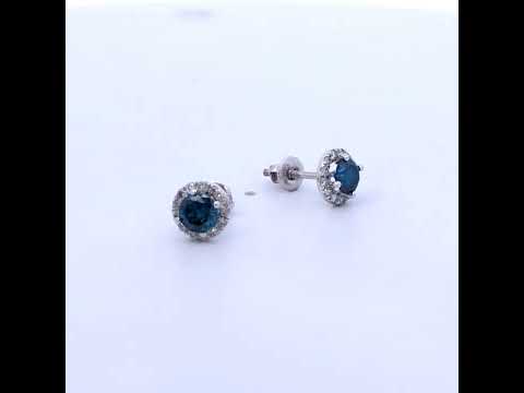 Rotating video showing the jewelry item