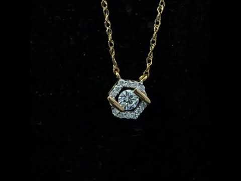 Rotating video showing the jewelry item