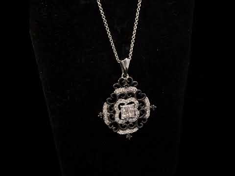 Rotating video showing the jewelry item