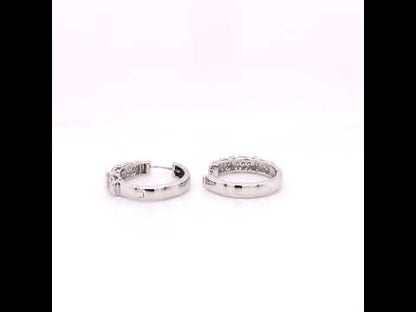 Rotating video showing the jewelry item