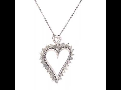 Rotating video showing the jewelry item