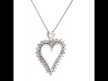 Rotating video showing the jewelry item