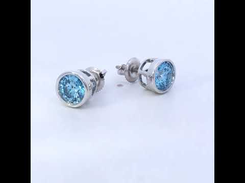 Rotating video showing the jewelry item