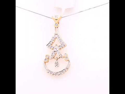 Rotating video showing the jewelry item