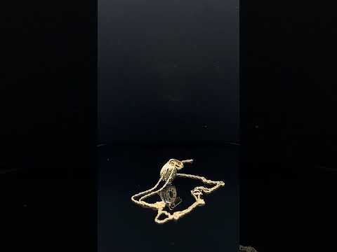 Rotating video showing the jewelry item