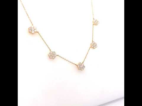 Rotating video showing the jewelry item