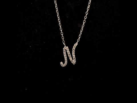Rotating video showing the jewelry item