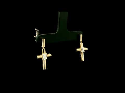 Rotating video showing the jewelry item