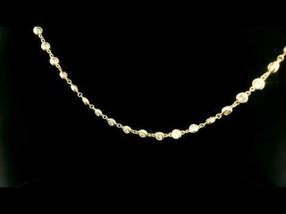 Rotating video showing the jewelry item