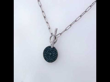 Rotating video showing the jewelry item