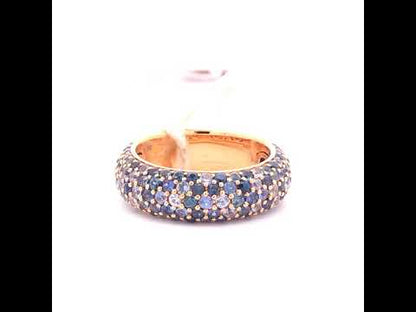 Rotating video showing the jewelry item