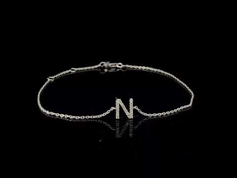 Rotating video showing the jewelry item