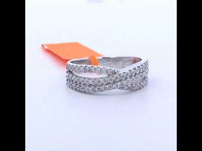 Rotating video showing the jewelry item