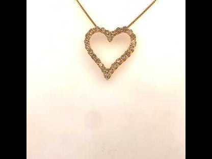 Rotating video showing the jewelry item