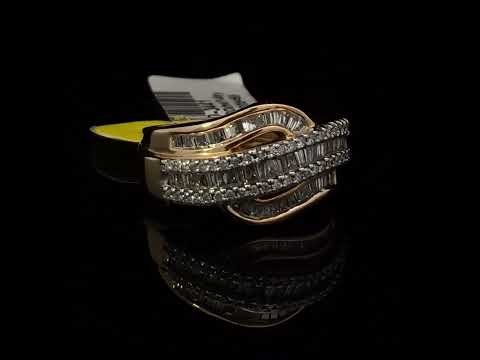 Rotating video showing the jewelry item