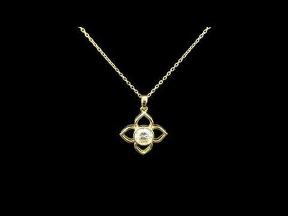 Rotating video showing the jewelry item