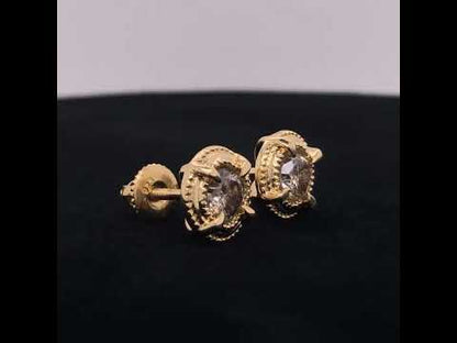 Rotating video showing the jewelry item