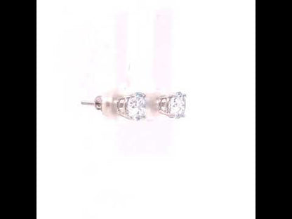 Rotating video showing the jewelry item