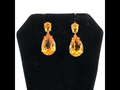 Rotating video showing the jewelry item