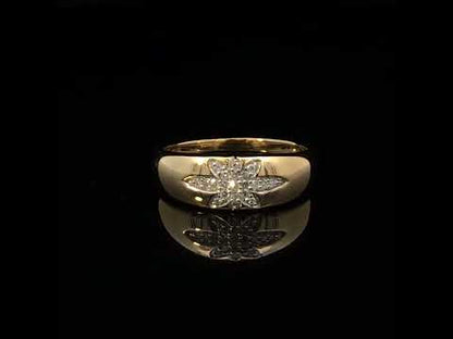 Rotating video showing the jewelry item