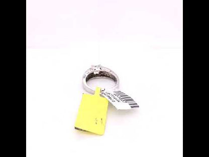 Rotating video showing the jewelry item