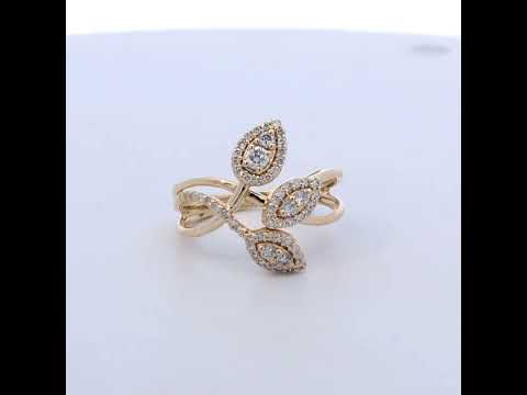 Rotating video showing the jewelry item