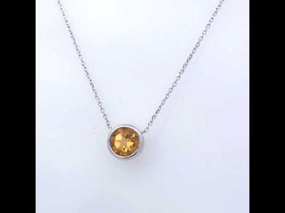 Rotating video showing the jewelry item