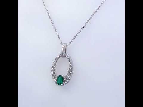 Rotating video showing the jewelry item