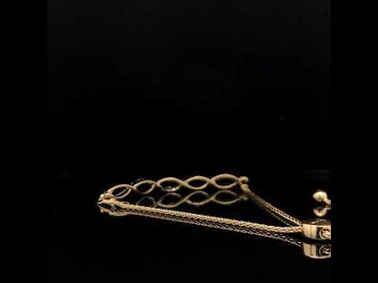 Rotating video showing the jewelry item