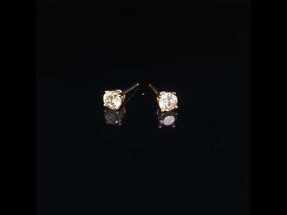 Rotating video showing the jewelry item