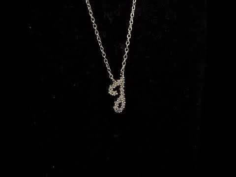 Rotating video showing the jewelry item