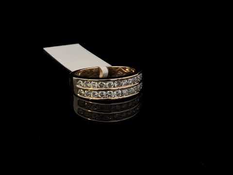 Rotating video showing the jewelry item