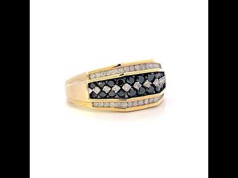 Rotating video showing the jewelry item