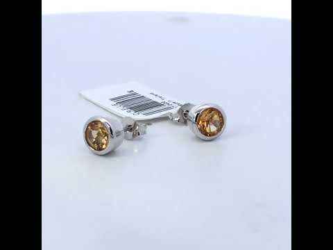 Rotating video showing the jewelry item