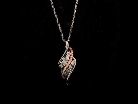 Rotating video showing the jewelry item