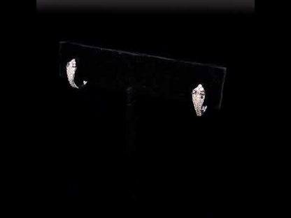 Rotating video showing the jewelry item