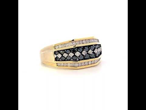 Rotating video showing the jewelry item