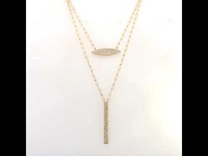 Rotating video showing the jewelry item