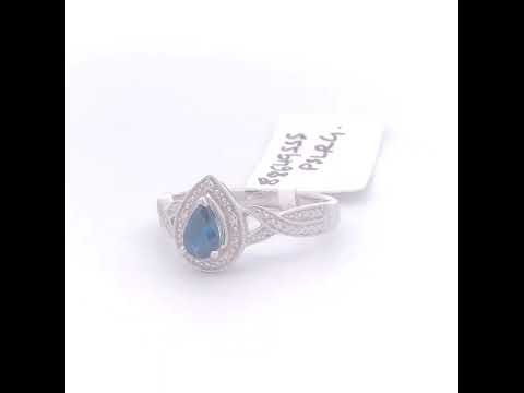 Rotating video showing the jewelry item