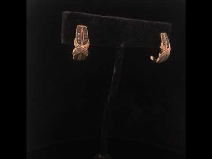 Rotating video showing the jewelry item