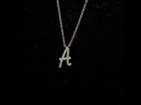 Rotating video showing the jewelry item