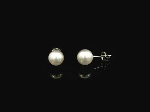 Rotating video showing the jewelry item