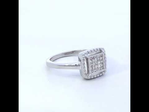 Rotating video showing the jewelry item