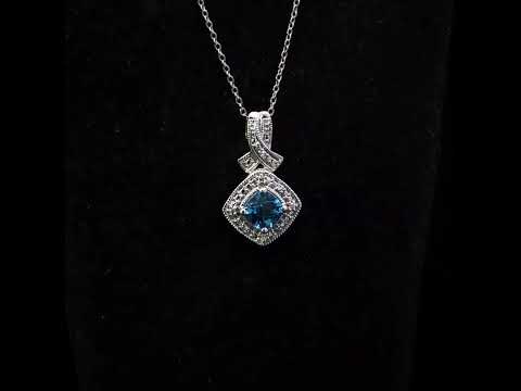 Rotating video showing the jewelry item