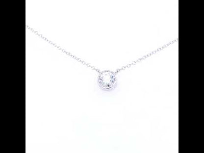 Rotating video showing the jewelry item