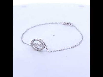 Rotating video showing the jewelry item