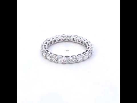 Rotating video showing the jewelry item